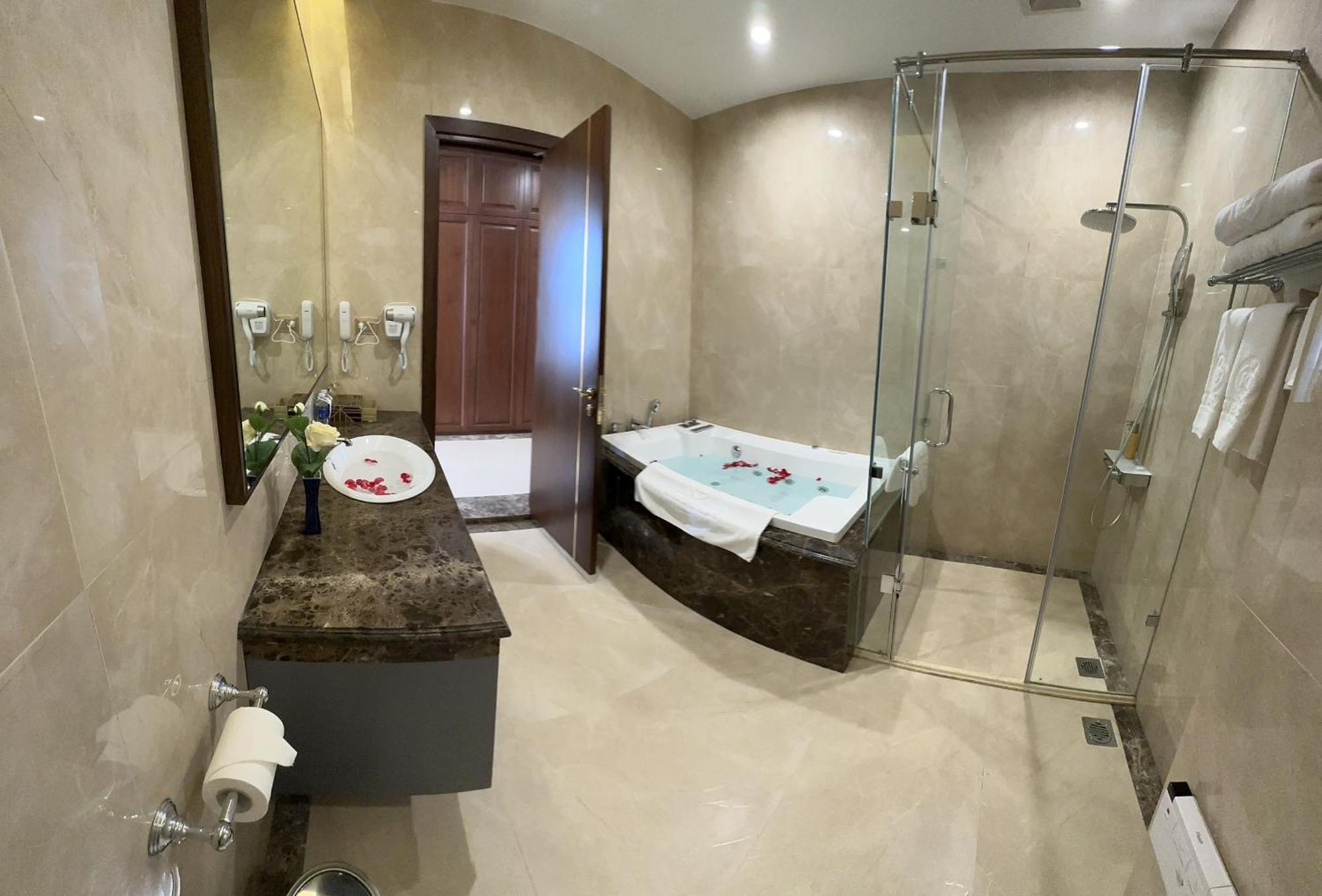 Kinh Bac Palace Hotel Bắc Ninh Εξωτερικό φωτογραφία